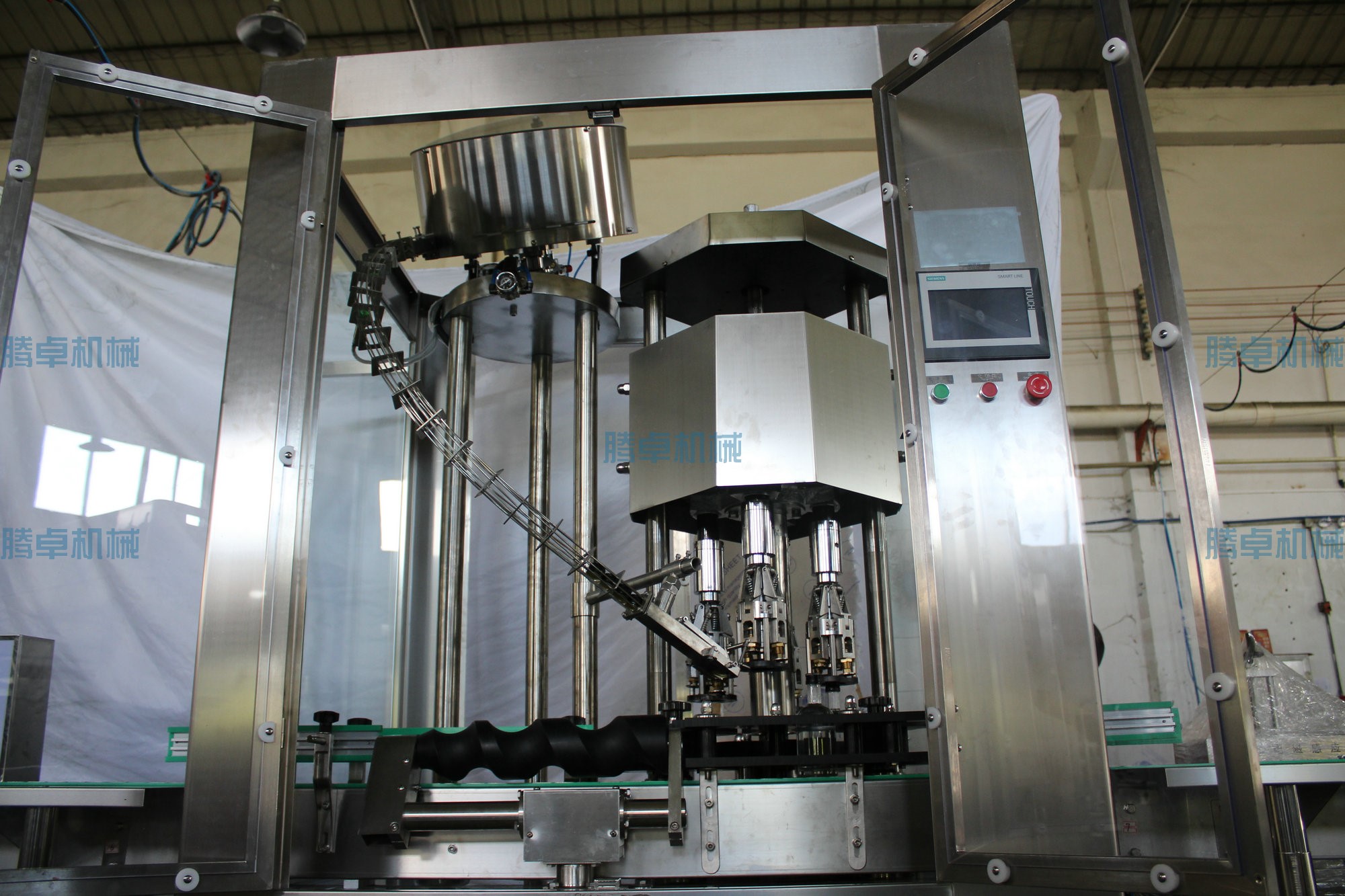 多頭回轉(zhuǎn)式旋蓋機 多頭回轉(zhuǎn)式旋蓋機